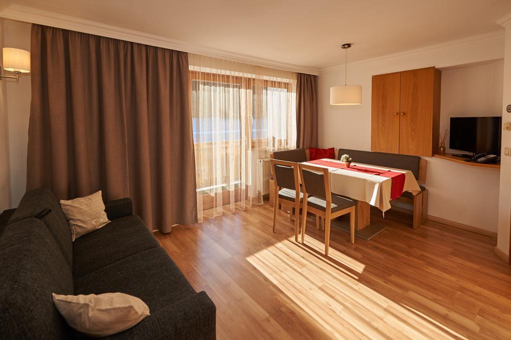 פילצמוס Apartments Neue Post חדר תמונה