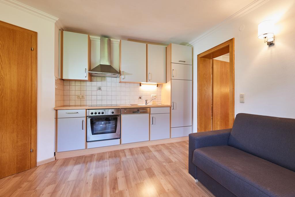 פילצמוס Apartments Neue Post מראה חיצוני תמונה