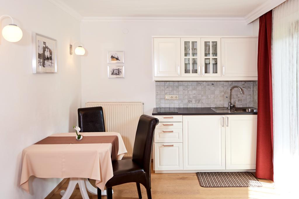 פילצמוס Apartments Neue Post מראה חיצוני תמונה