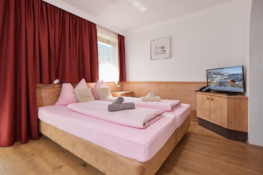 פילצמוס Apartments Neue Post מראה חיצוני תמונה
