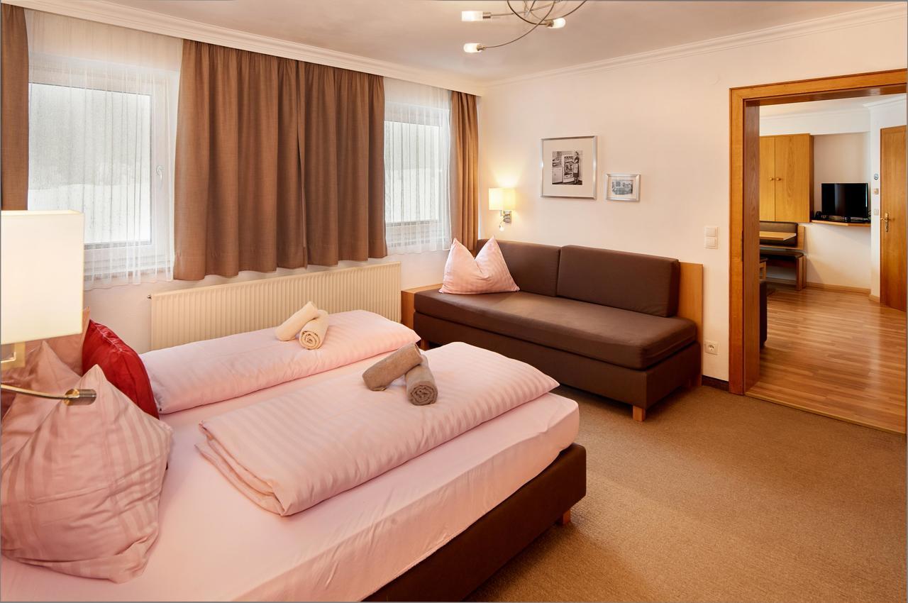 פילצמוס Apartments Neue Post מראה חיצוני תמונה